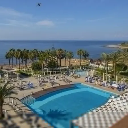 Louis Ledra Готель 4*
